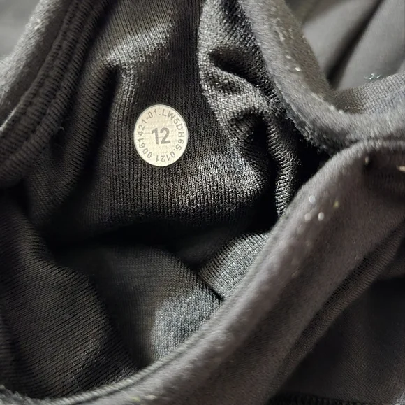 LULULEMON Elegant Black Women's Joggers - Picture 3 of 3